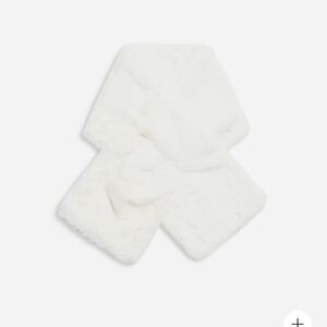 Apparis Cream Faux Fur Scarf